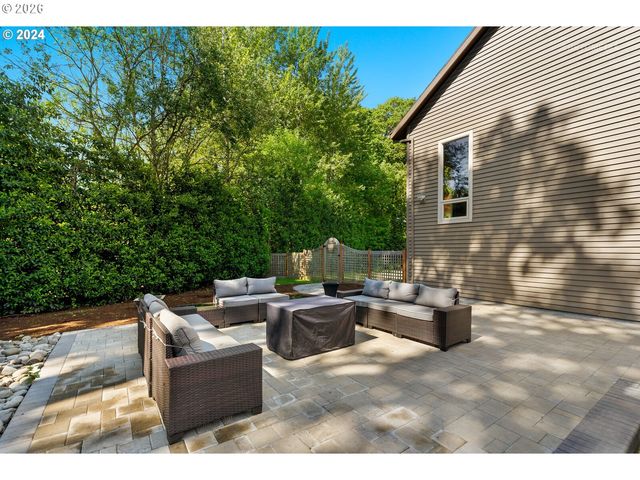 24300 Ne Dayton Ave, Newberg, OR 97132