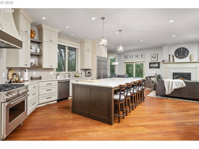 24300 Ne Dayton Ave, Newberg, OR 97132