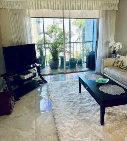 5300 NE 24th Terrace 303C, Fort Lauderdale, FL 33308