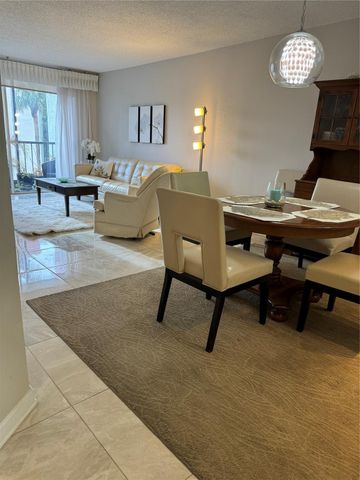 5300 NE 24th Terrace 303C, Fort Lauderdale, FL 33308