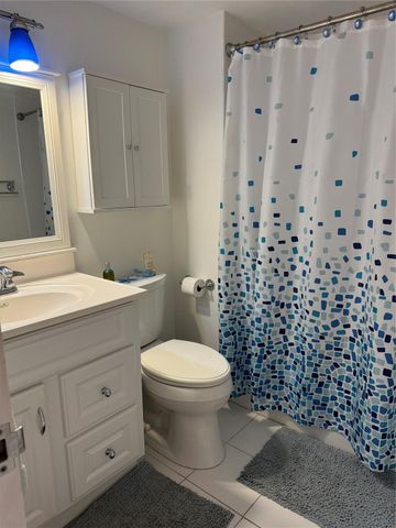 5300 NE 24th Terrace 303C, Fort Lauderdale, FL 33308