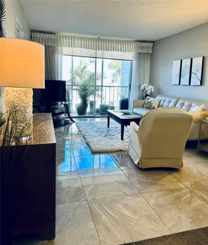 5300 NE 24th Terrace 303C, Fort Lauderdale, FL 33308