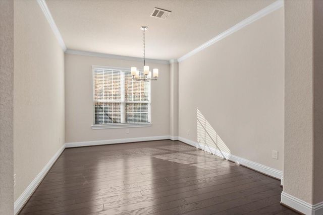 35 N Wheatleigh Drive, Tomball, TX 77375