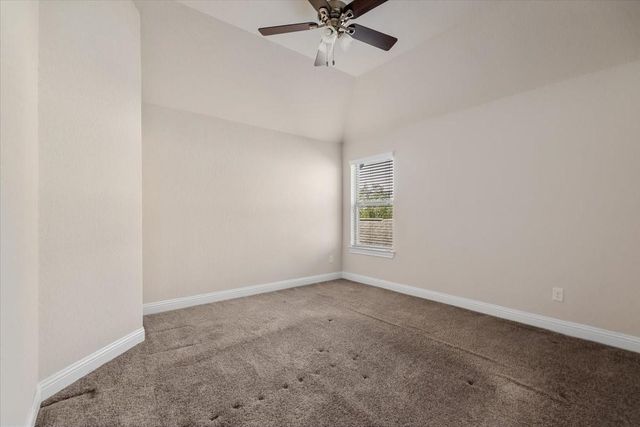 35 N Wheatleigh Drive, Tomball, TX 77375