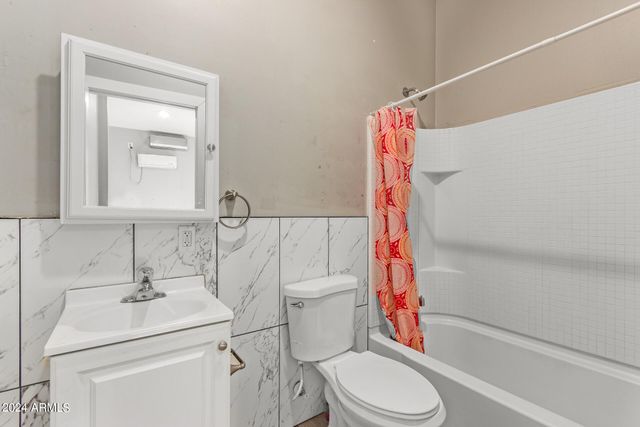 3212 W JACKSON Street, Phoenix, AZ 85009