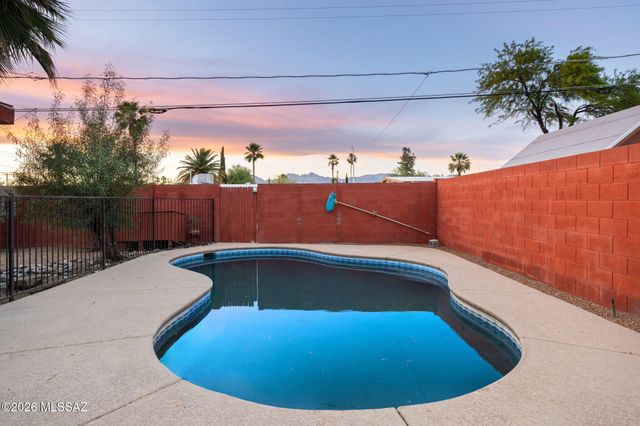 7357 E Princeton Drive, Tucson, AZ 85710