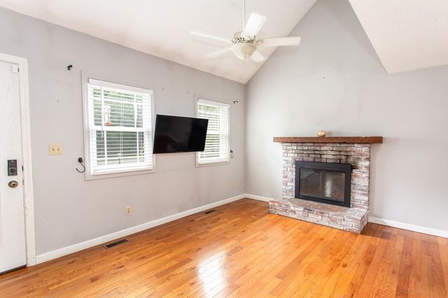 64 Dorothy Dr, Plymouth, MA 02360