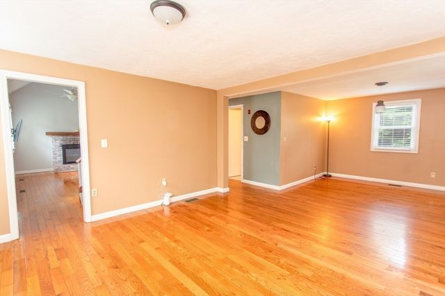 64 Dorothy Dr, Plymouth, MA 02360