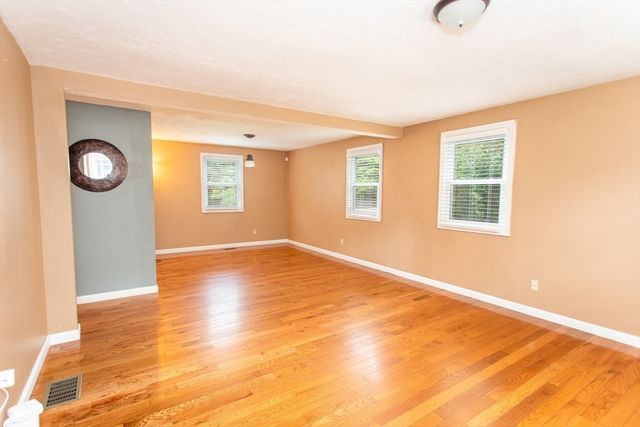 64 Dorothy Dr, Plymouth, MA 02360