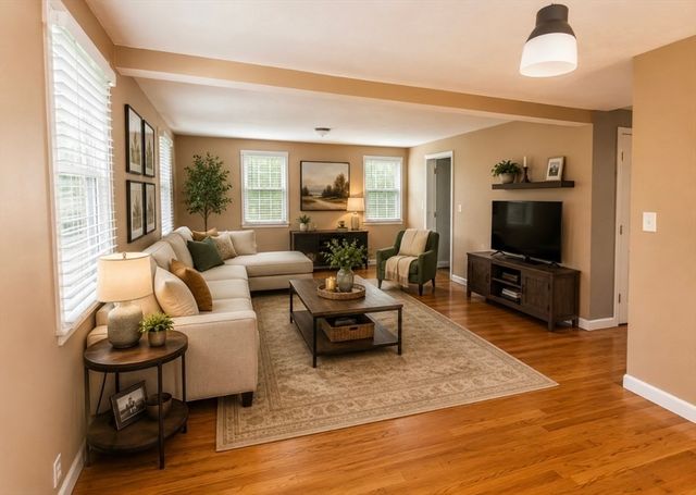 64 Dorothy Dr, Plymouth, MA 02360
