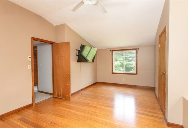 64 Dorothy Dr, Plymouth, MA 02360