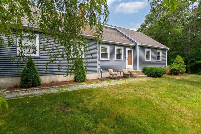 64 Dorothy Dr, Plymouth, MA 02360