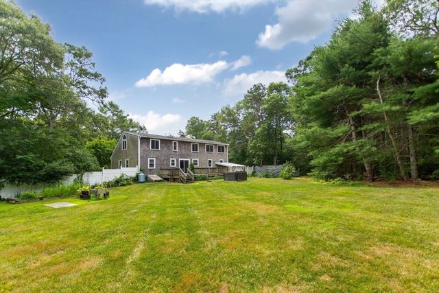 64 Dorothy Dr, Plymouth, MA 02360