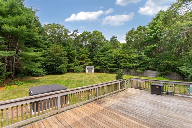 64 Dorothy Dr, Plymouth, MA 02360