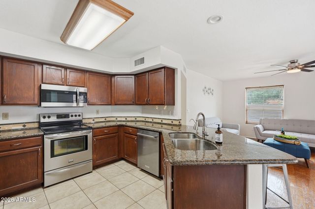 1932 E MORROW Drive, Phoenix, AZ 85024