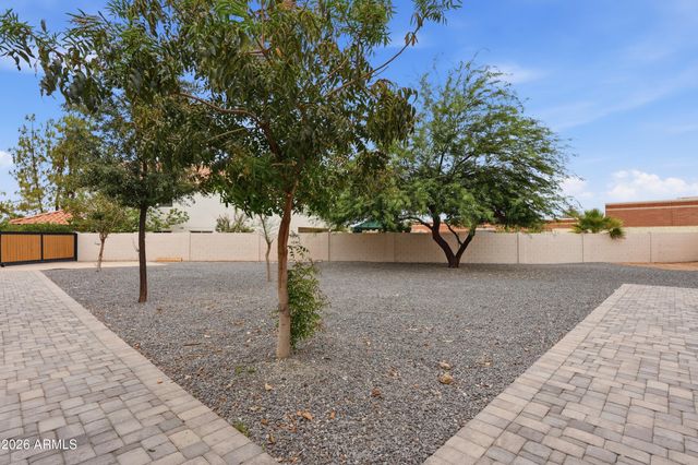 1932 E MORROW Drive, Phoenix, AZ 85024