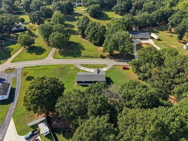 418 Old River Road, Pelzer, SC 29669