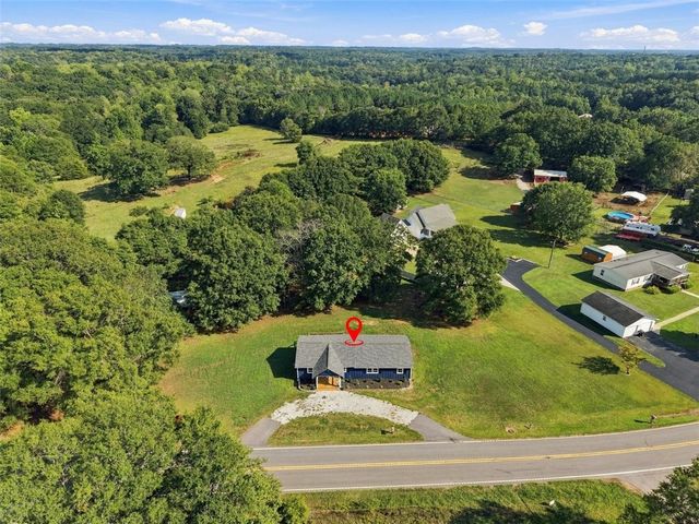 418 Old River Road, Pelzer, SC 29669