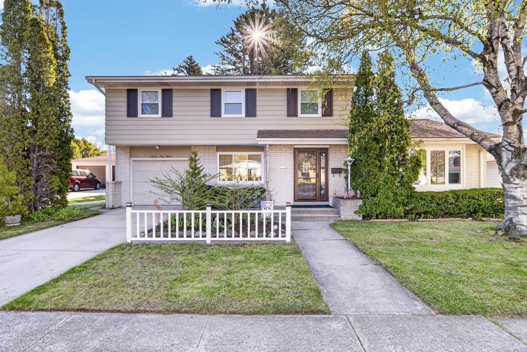 2915 S 16th STREET, Sheboygan, WI 53081