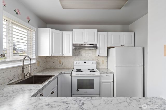 441 NE Kettle Street, Oak Harbor, WA 98277