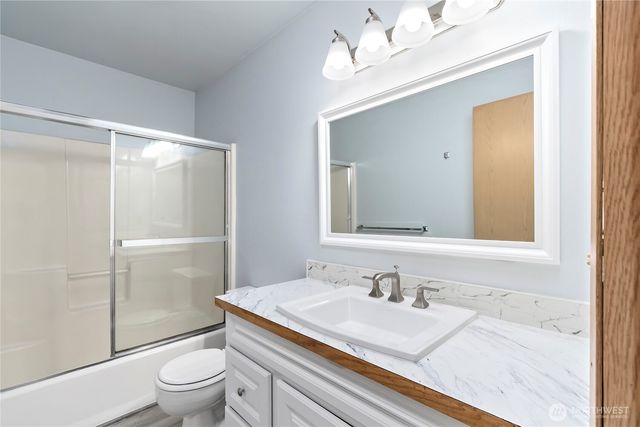 441 NE Kettle Street, Oak Harbor, WA 98277