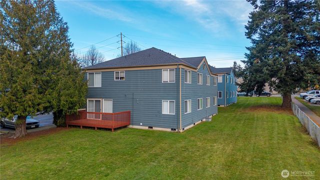 441 NE Kettle Street, Oak Harbor, WA 98277