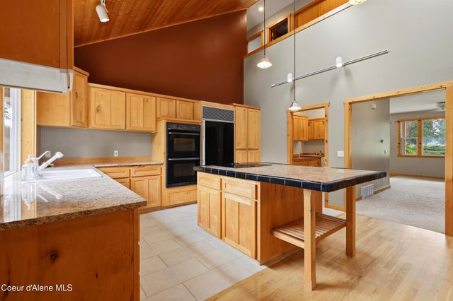 10392 N Morris RD, Hayden, ID 83835