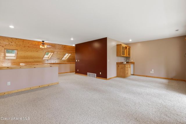 10392 N Morris RD, Hayden, ID 83835