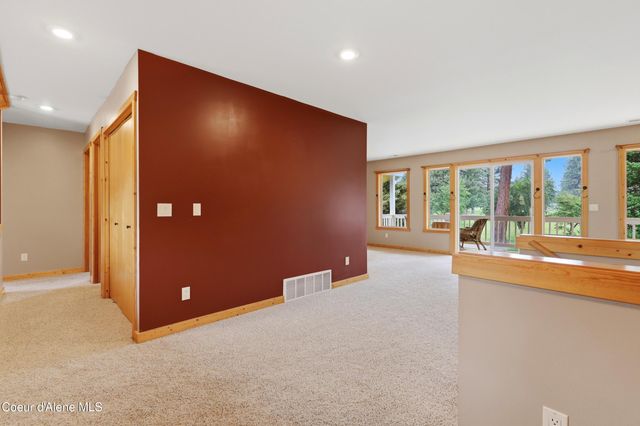 10392 N Morris RD, Hayden, ID 83835
