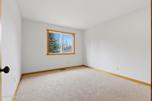 10392 N Morris RD, Hayden, ID 83835