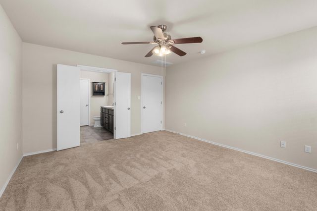 12916 Snow LN, Manor, TX 78653