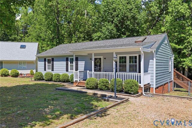 15707 Roland View Dr, Chester, VA 23831