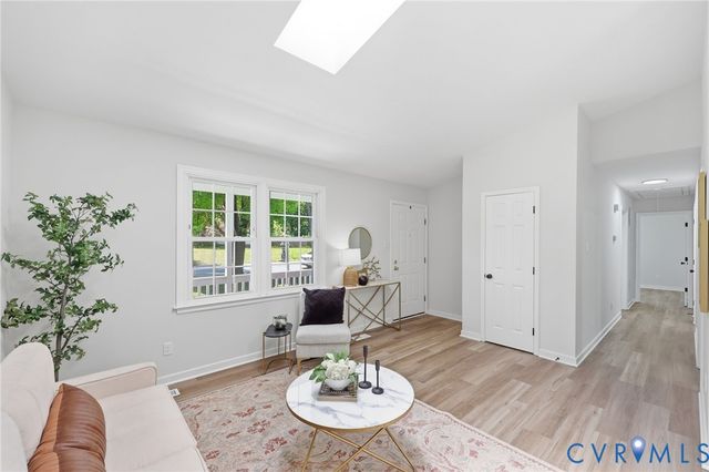 15707 Roland View Dr, Chester, VA 23831