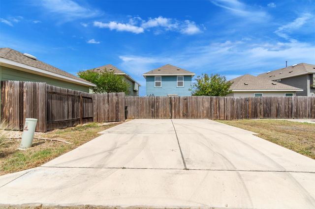 1039 Sand Post PL, San Marcos, TX 78666