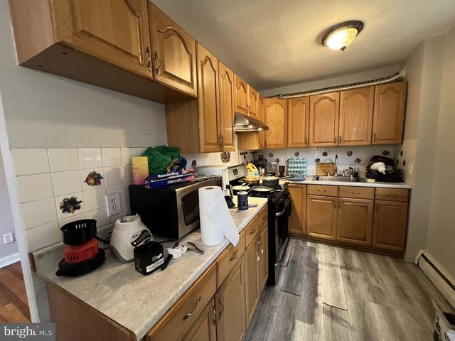 1818 STRAHLE ST, Philadelphia, PA 19152