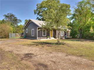 102 TAYLOR ST, Hutto, TX 78634