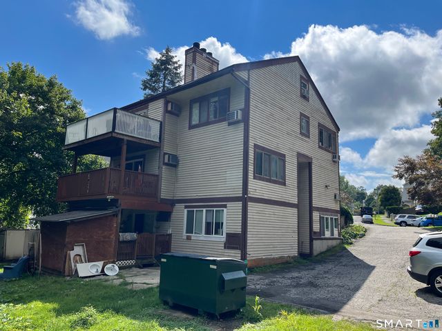 8 Ann Drive APT B, Danbury, CT 06810