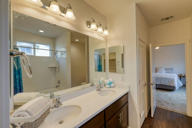 915 Rogge Road, Salinas, CA 93906