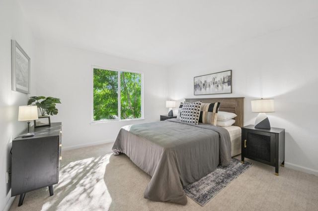 160 Reflections Drive 24, San Ramon, CA 94583