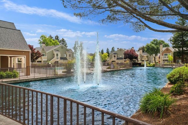 160 Reflections Drive 24, San Ramon, CA 94583