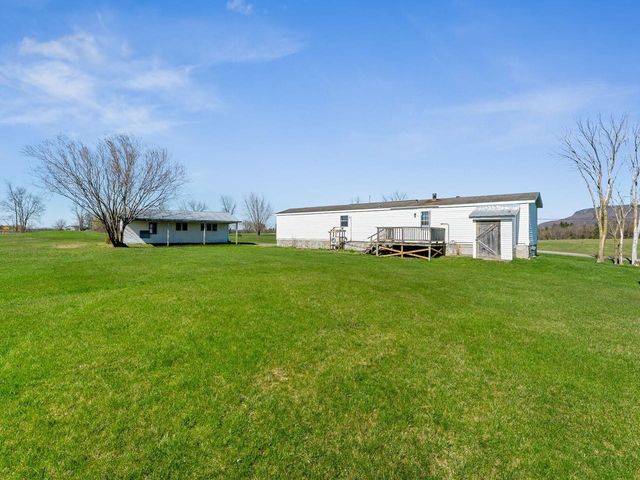 320 Town House Road, Addison, VT 05491