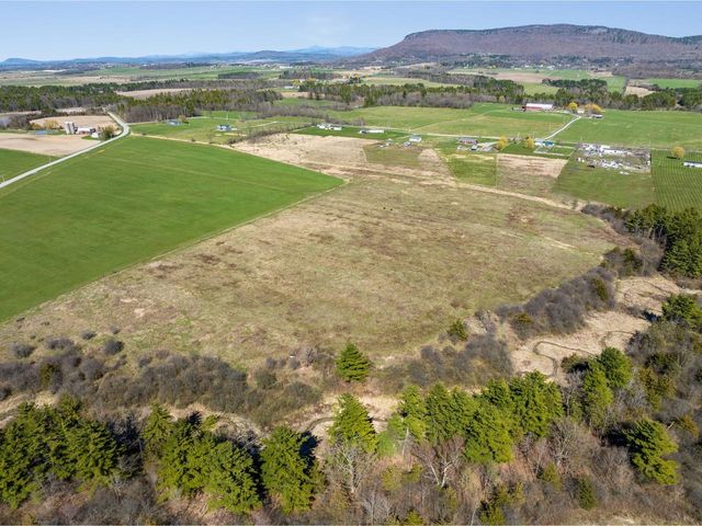 320 Town House Road, Addison, VT 05491