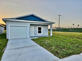 703 SALAMANCA COURT, Sebring, FL 33870
