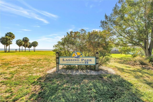 216 16TH AVENUE SE, St Petersburg, FL 33701