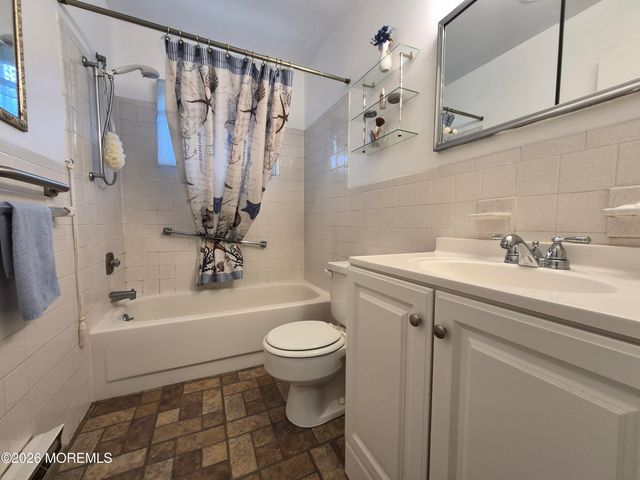 43 Maine Avenue B, Whiting, NJ 08759