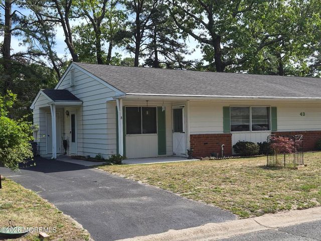 43 Maine Avenue B, Whiting, NJ 08759