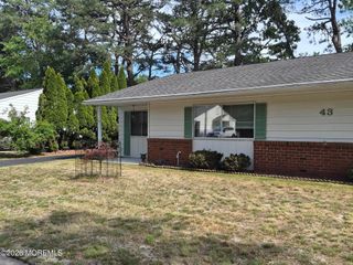 43 Maine Avenue B, Whiting, NJ 08759