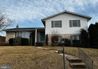 3060 LINDA LANE, Sinking Spring, PA 19608