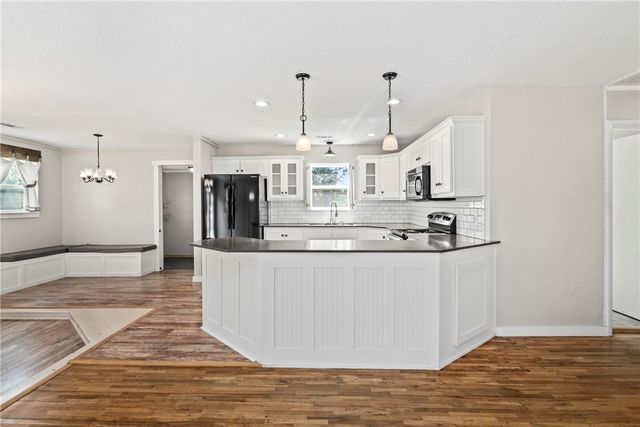 13433 Jenkins Corner Road, Gravette, AR 72736