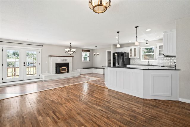 13433 Jenkins Corner Road, Gravette, AR 72736